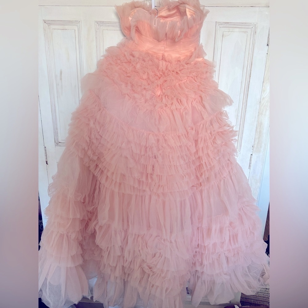 MAC DUGGAL tiered strapless tulle high low gown size 6 - Picture 8 of 16
